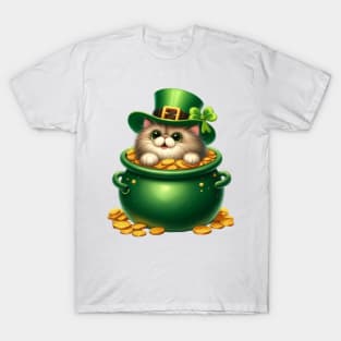 St Patricks Day Persian Cat T-Shirt